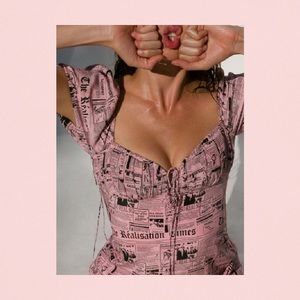 Réalisation Par Venus Newspaper Dress